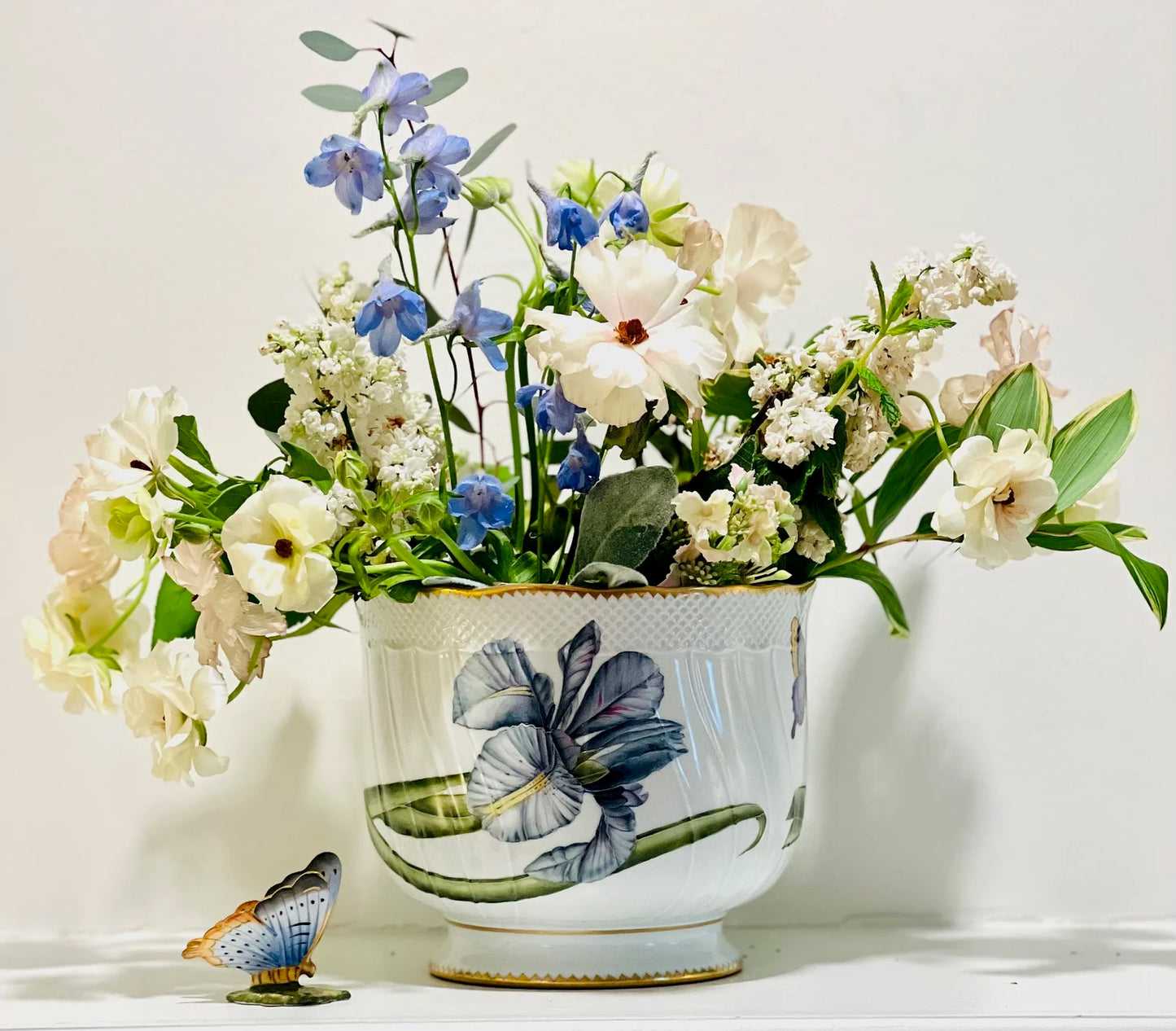 Hand Painted Cachepot, Round - Blue Flower with Butterfly