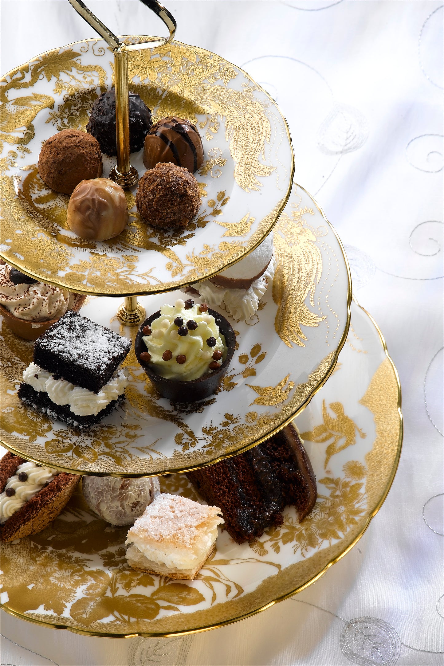 Aves Gold - 2 Tier Cake Stand