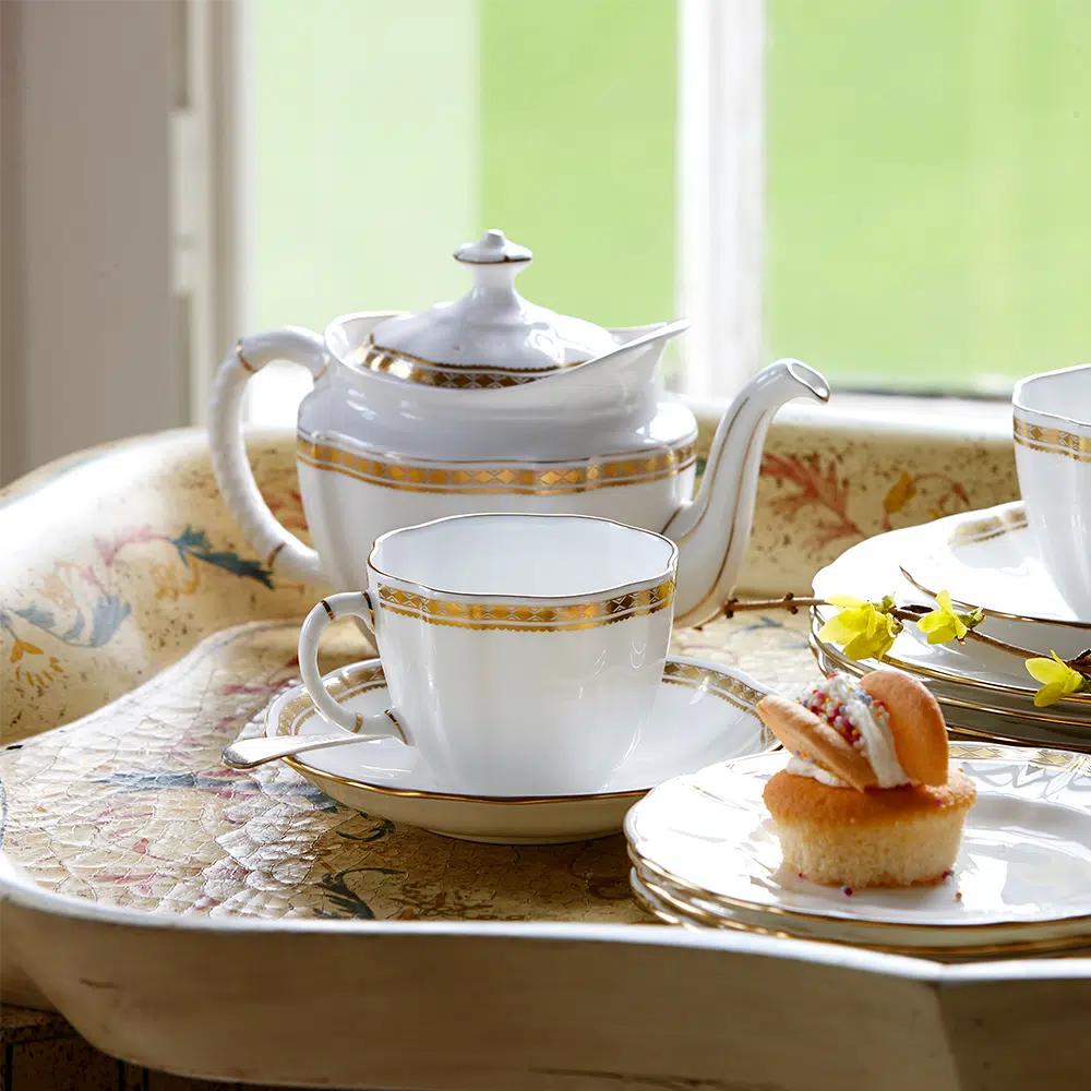 CARLTON GOLD DRINKWARE