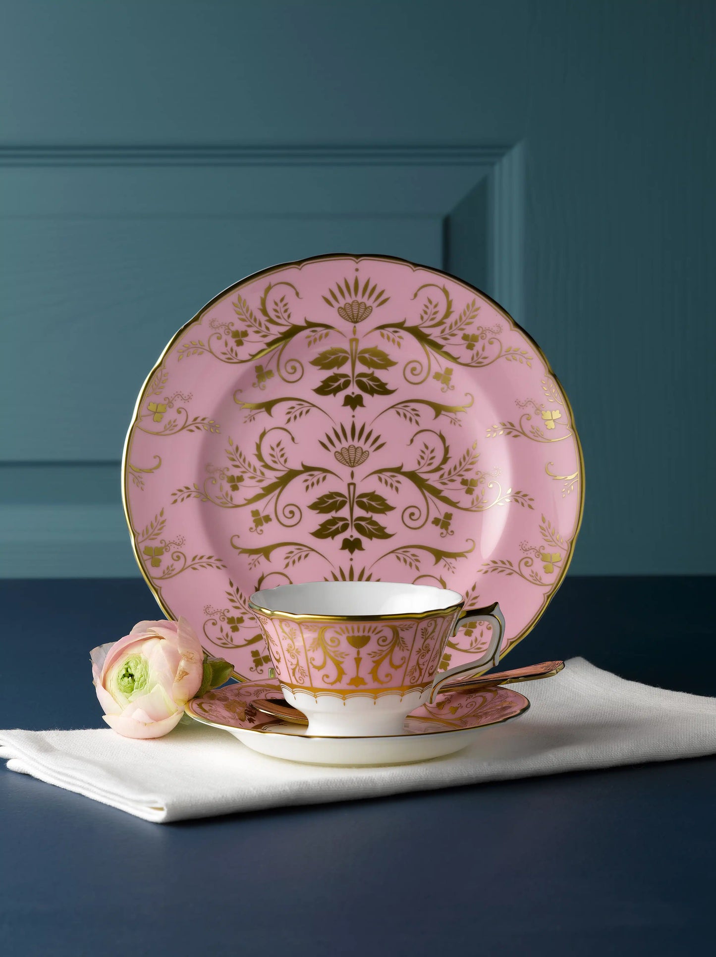 Harlequin Tea Cup & Saucer