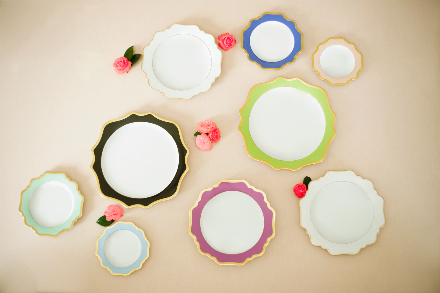 Anna's Palette Antique Charger - White