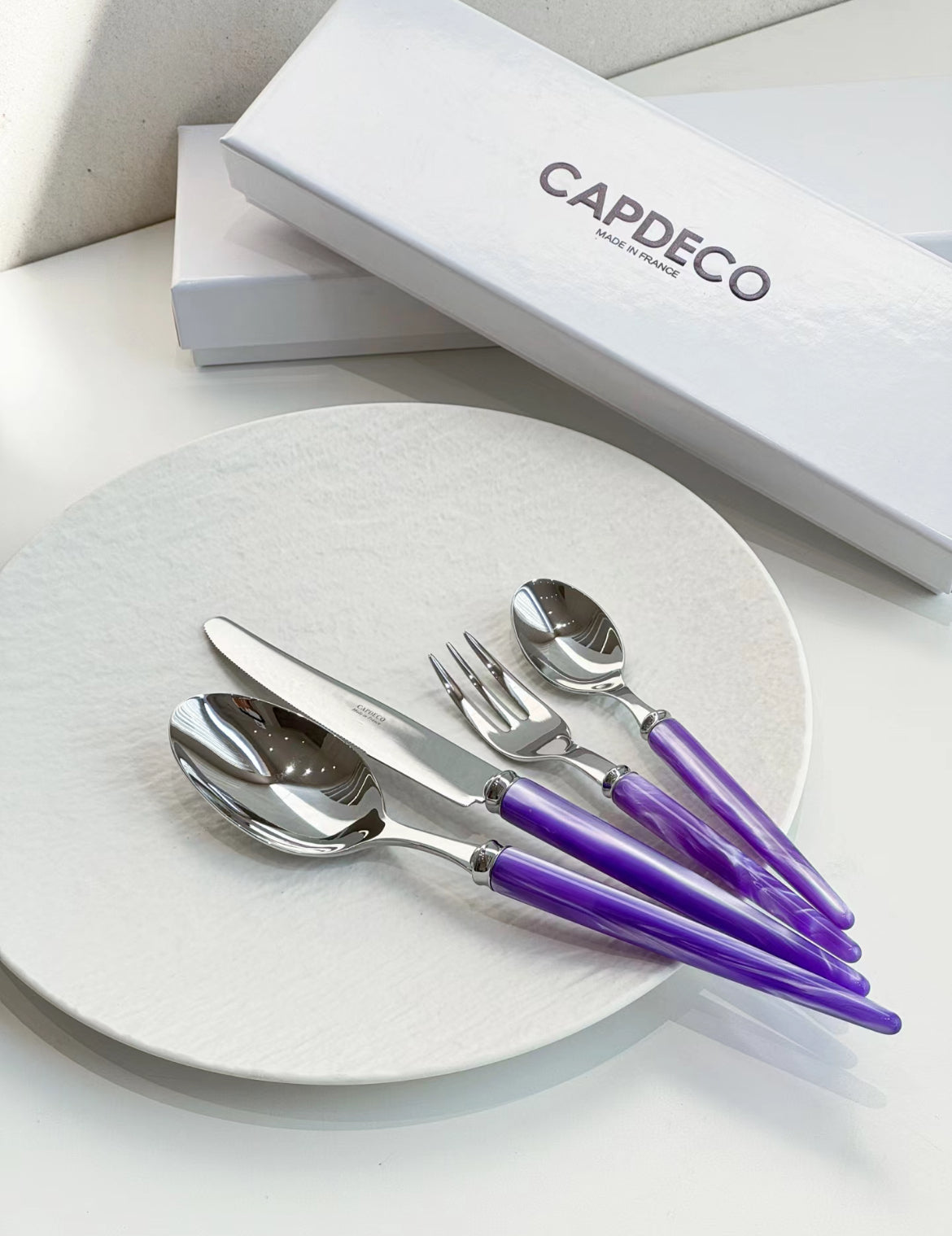 Tang - 5 Piece Place Setting