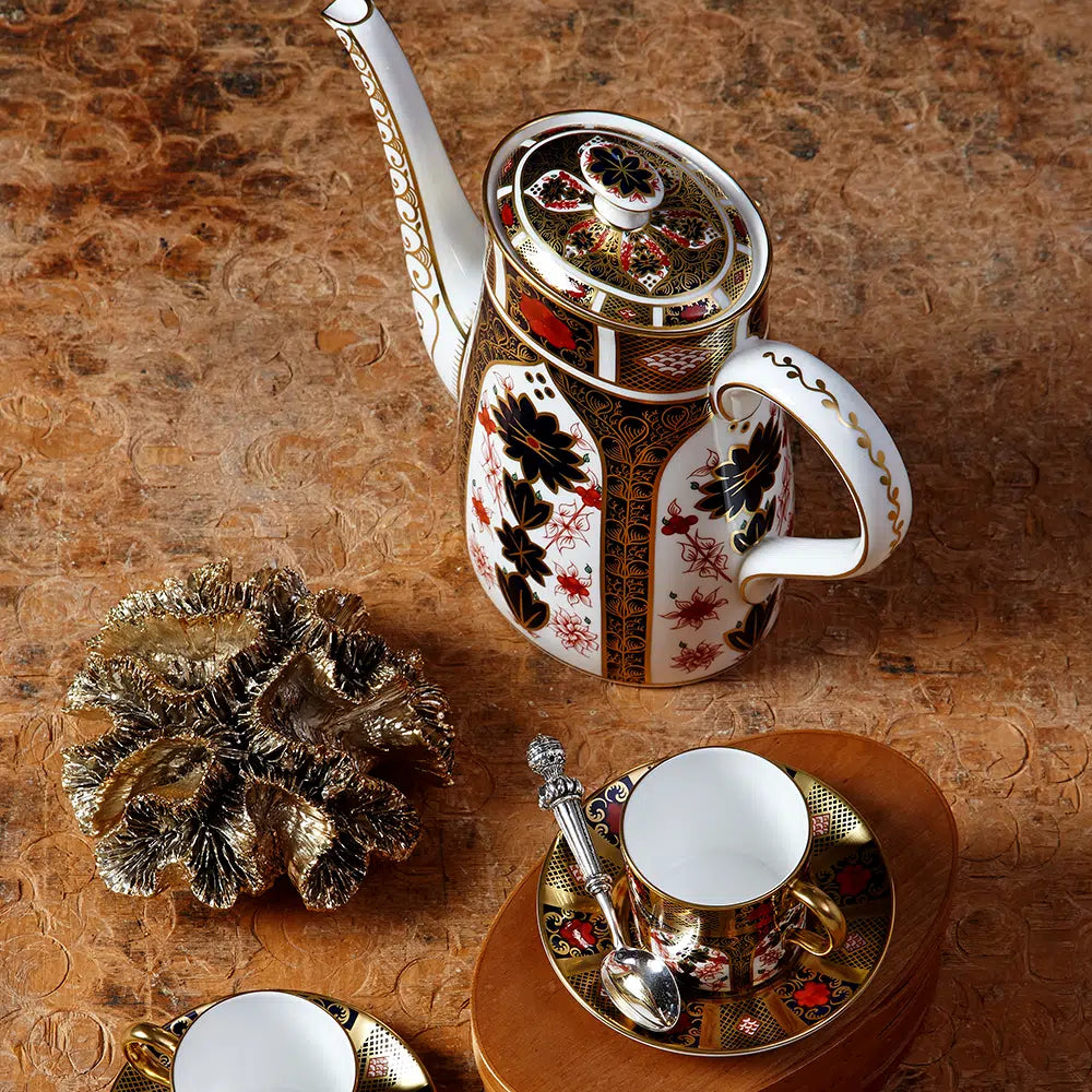 Old Imari Coffee Pot, Large