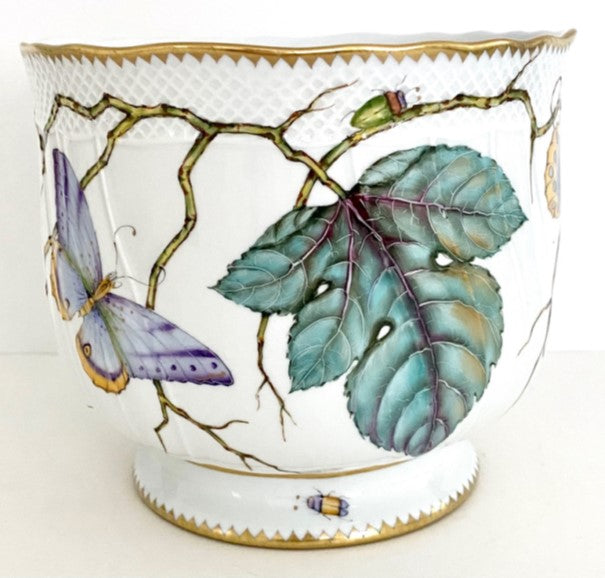 HAND PAINTED GIFTWARE