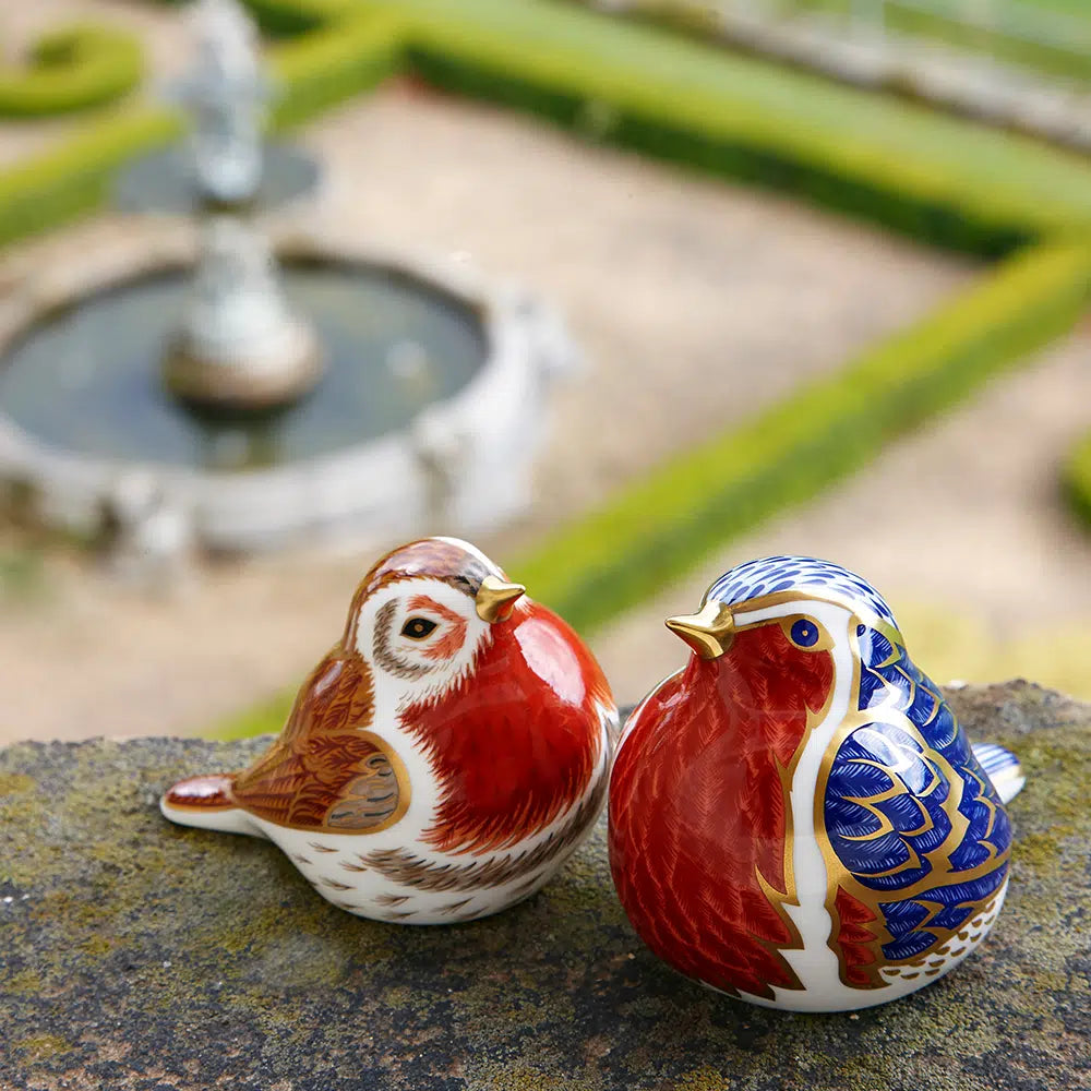 Robin Figurine/Paperweight