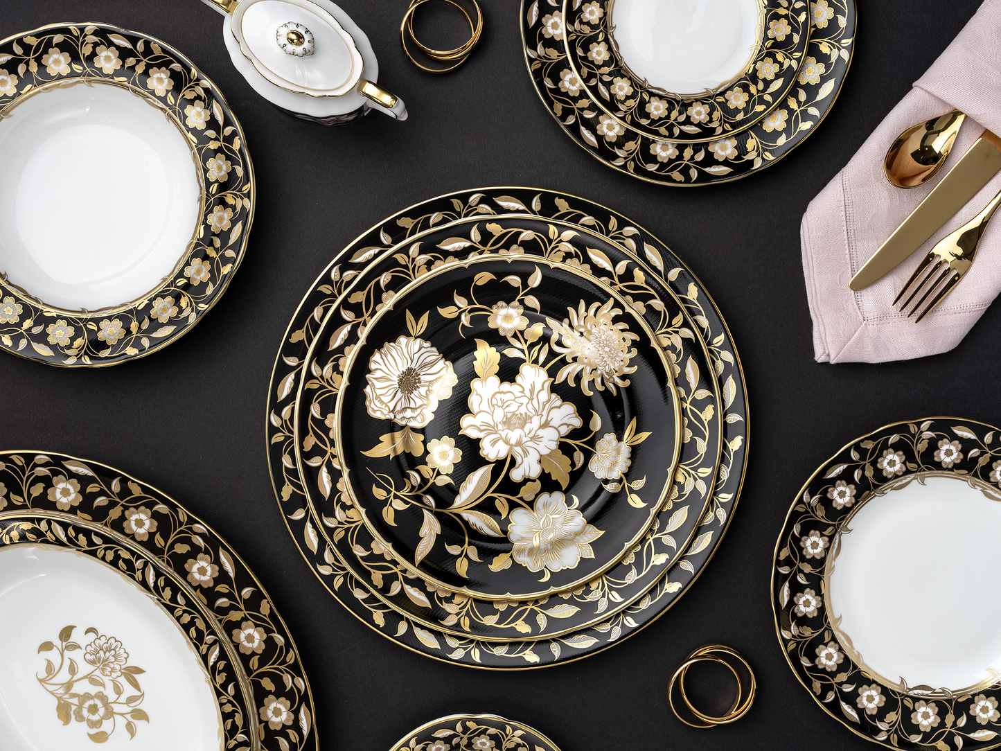 Primrose Black Buffet Plate