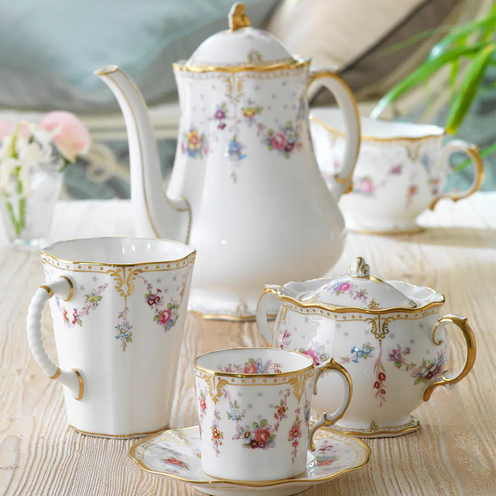 ROYAL ANTOINETTE DRINKWARE