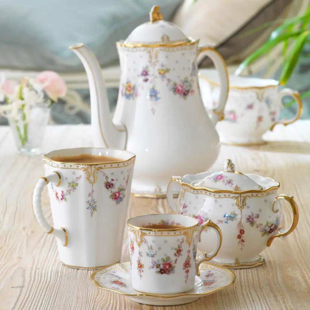 ROYAL ANTOINETTE 2 TIER CAKE STAND