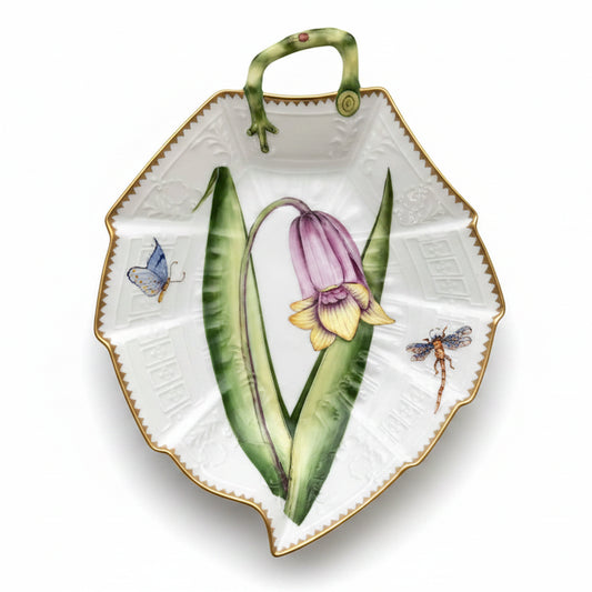 Hand Painted Leaf Plate - Pink Bell Flower