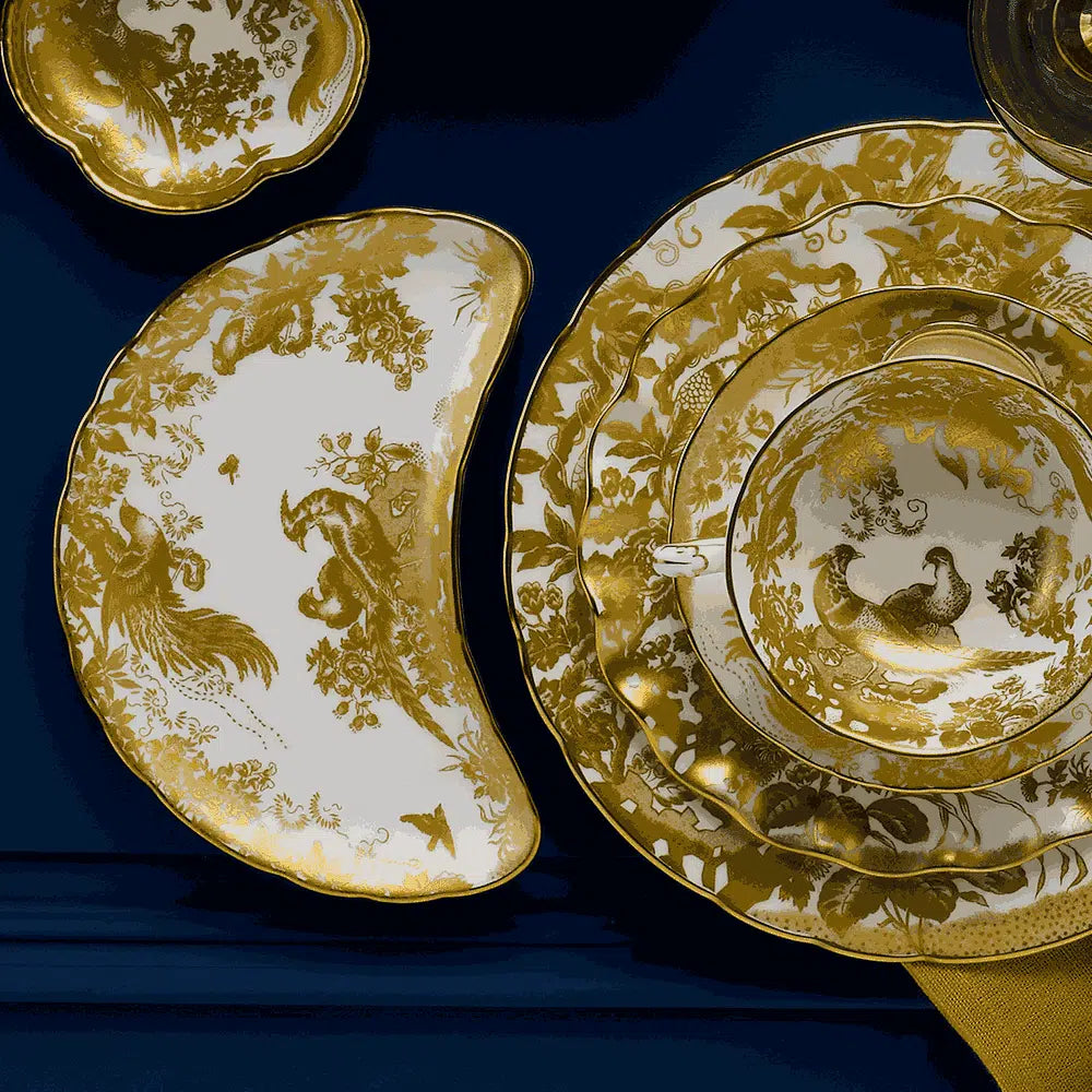 AVES GOLD DINNERWARE