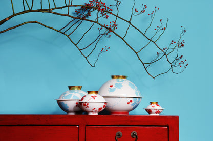 Emperor's Garden Cloches, Coupe