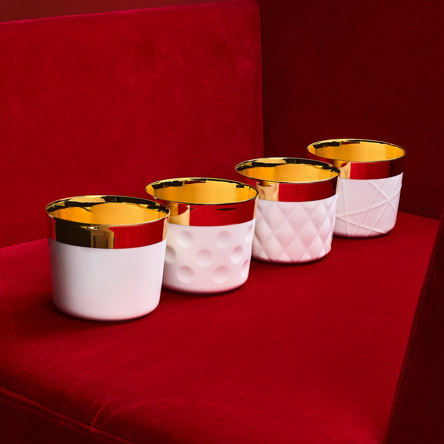 Sip Of Gold - White & Noir