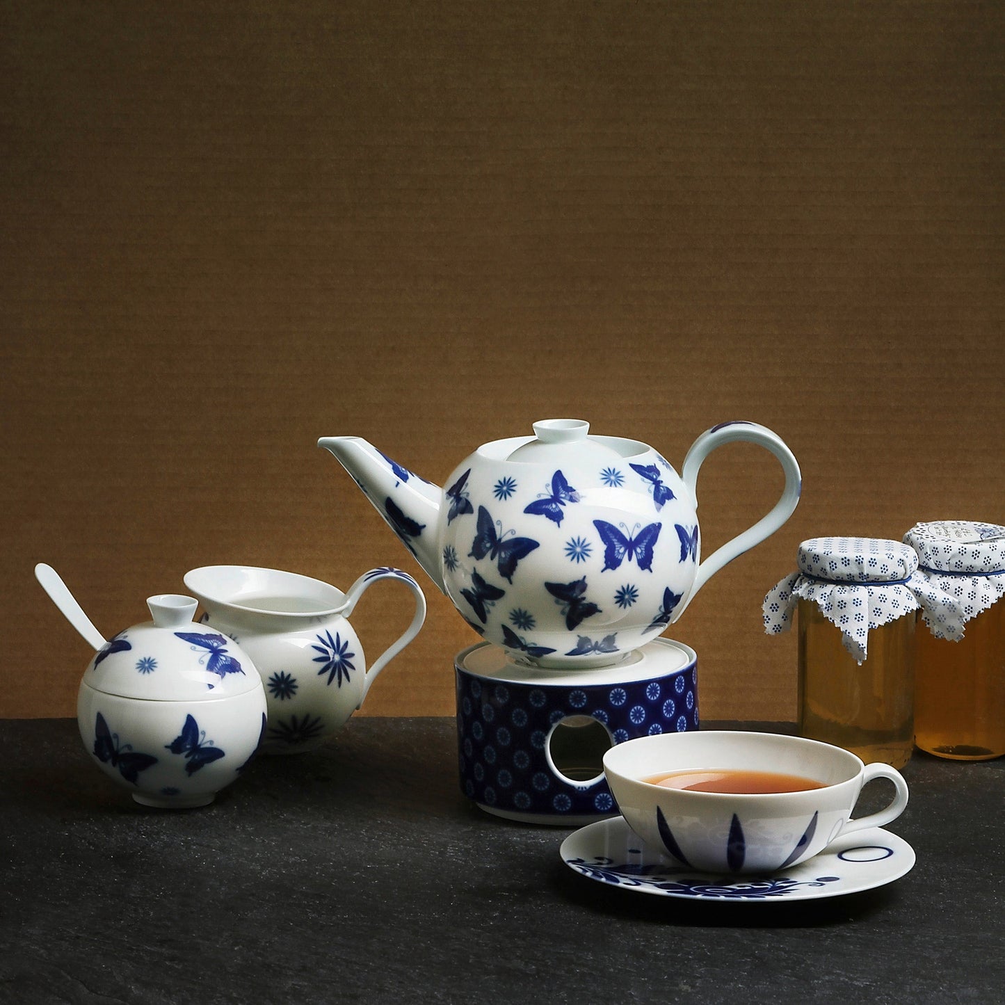 Wunderkammer Tea Pot