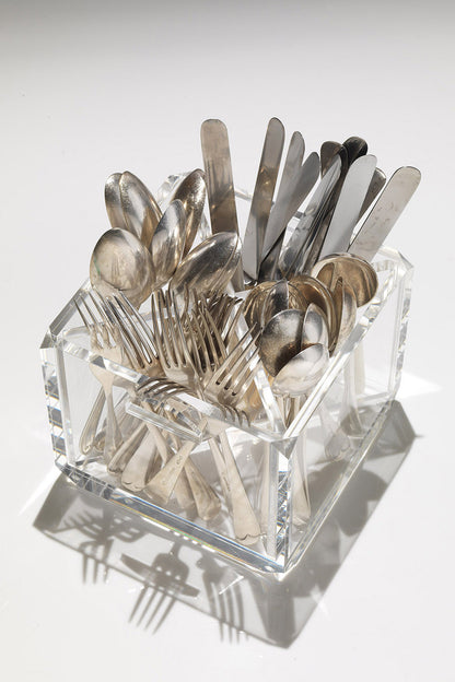 PICNIC UTENSIL HOLDER